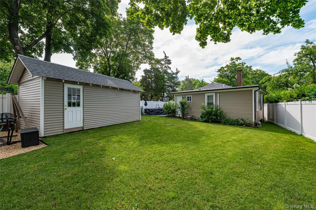 1022 Parkway Street Riverhead NY 11901