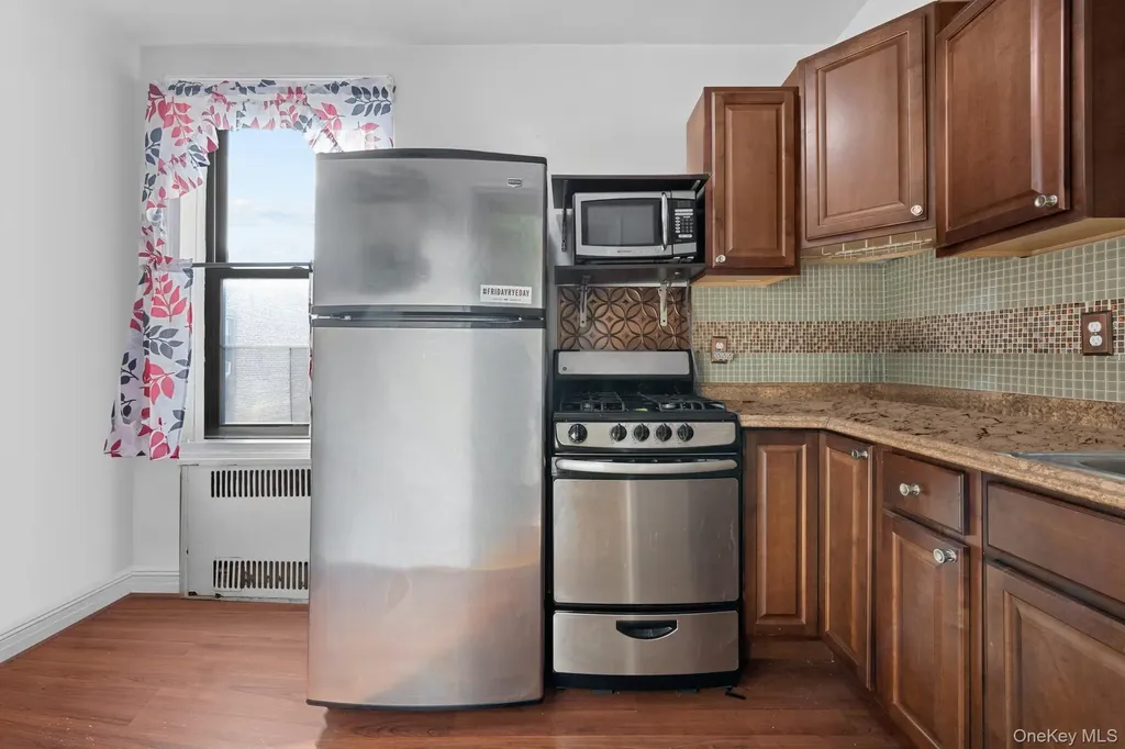 8380 118th Street Kew Gardens NY 11415