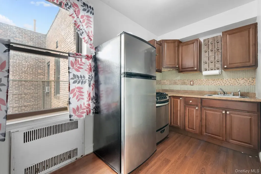8380 118th Street Kew Gardens NY 11415