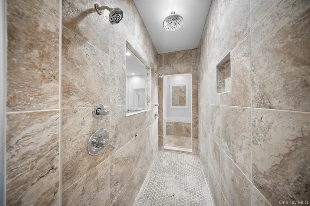 4 Coventry Court Wheatley Heights NY 11798