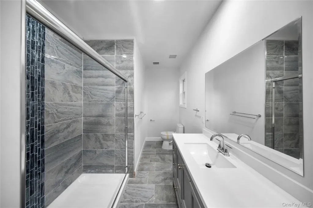 4 Coventry Court Wheatley Heights NY 11798