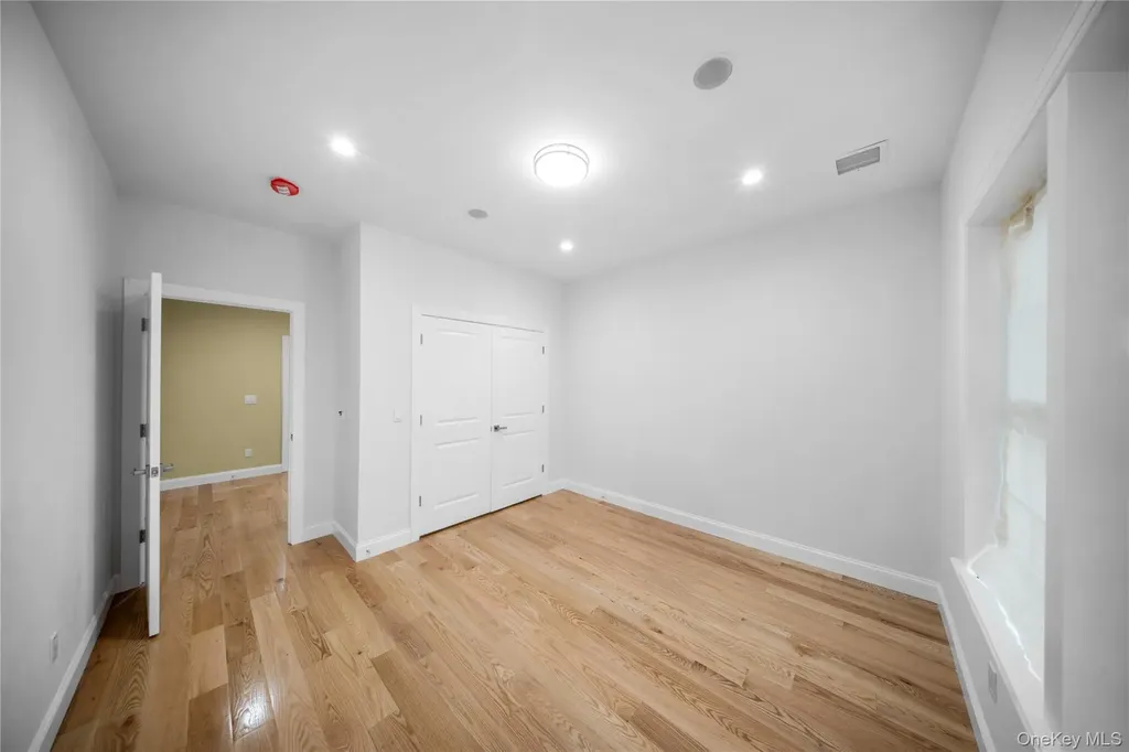 4 Coventry Court Wheatley Heights NY 11798