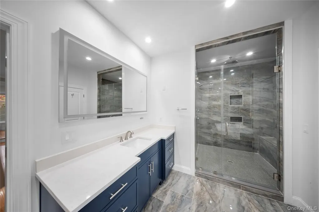 4 Coventry Court Wheatley Heights NY 11798
