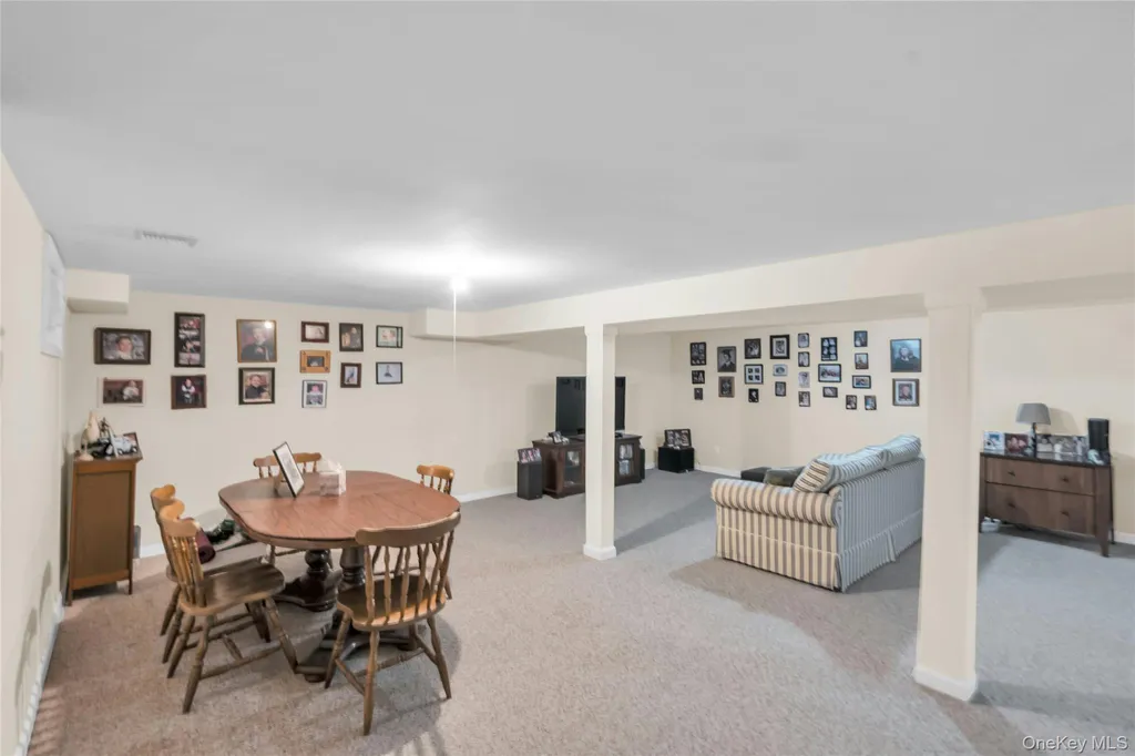 84 Juniper Avenue Ronkonkoma NY 11779
