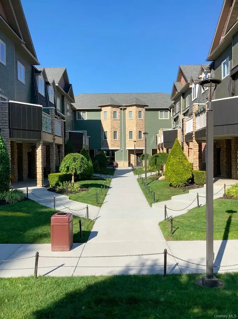 2103 Corner Street Spring Valley NY 10977