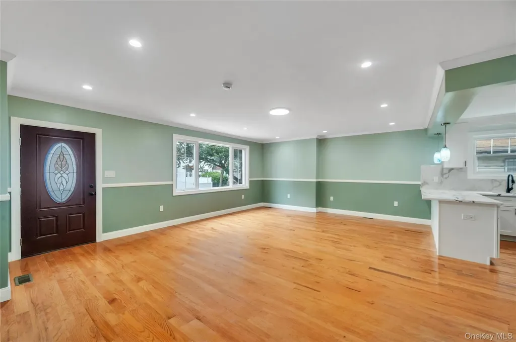 17643 133rd Road Jamaica NY 11434
