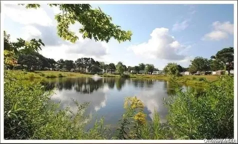 35 Village Circle S Manorville NY 11949