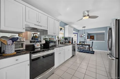 200 Saint Bridgets Lane Westbury NY 11590