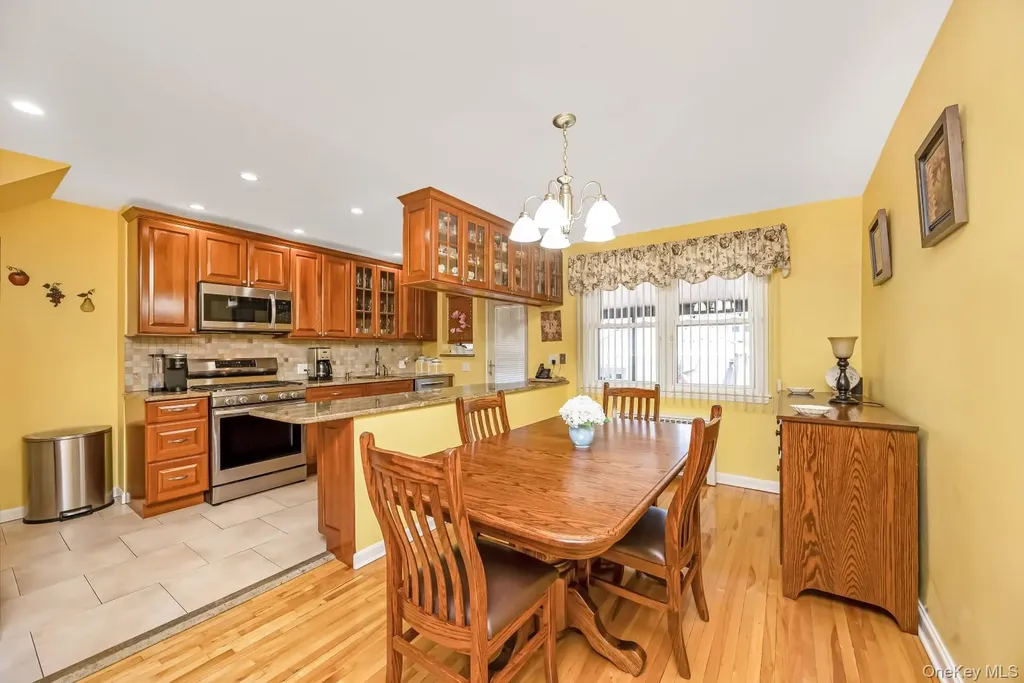 65-19 78th Street Middle Village NY 11379
