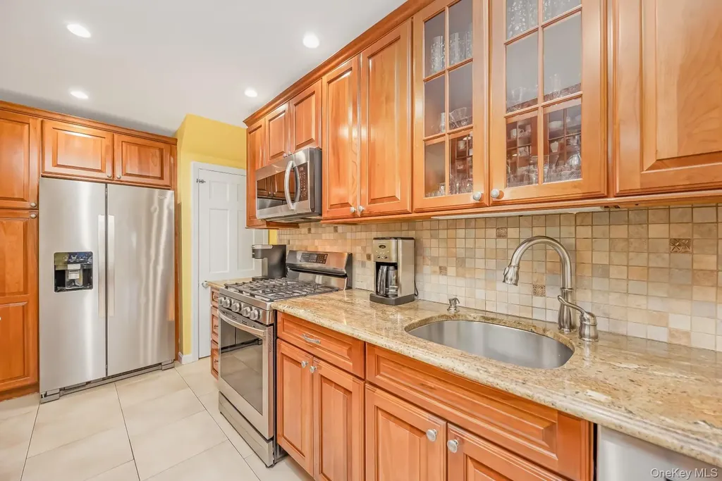 65-19 78th Street Middle Village NY 11379