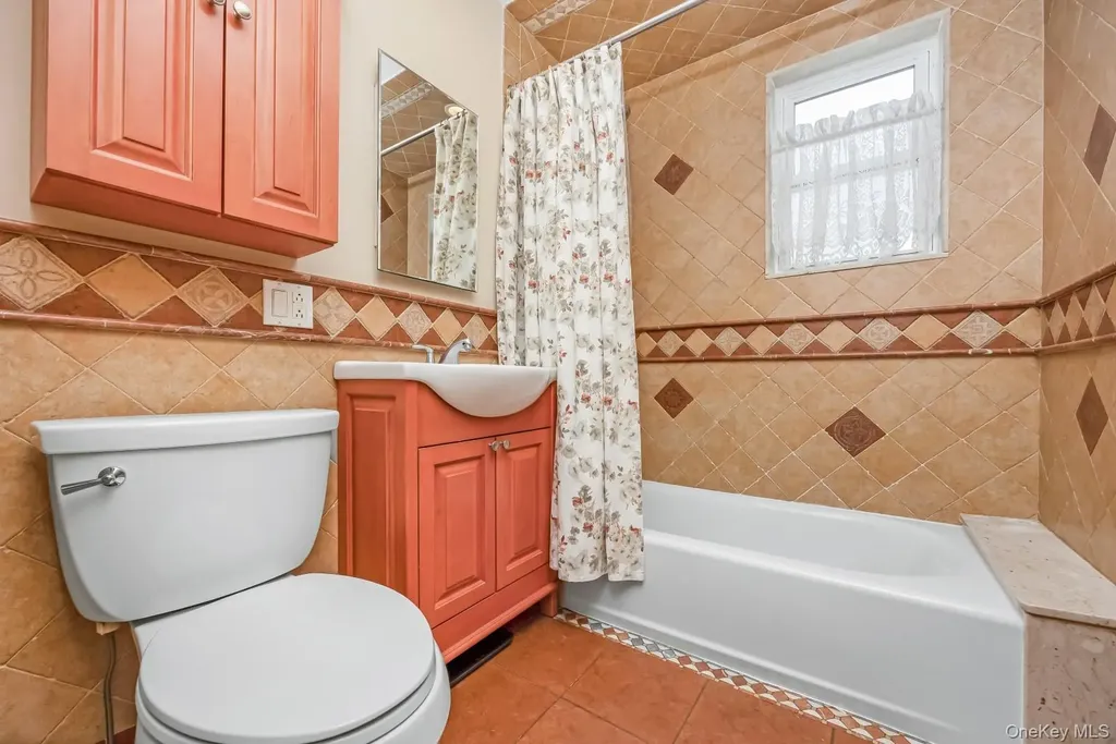 65-19 78th Street Middle Village NY 11379