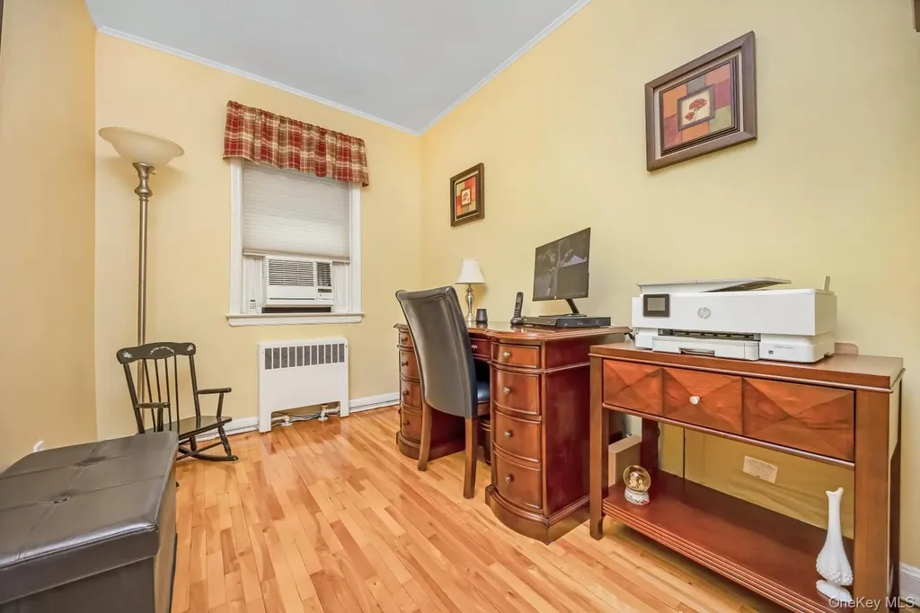 65-19 78th Street Middle Village NY 11379