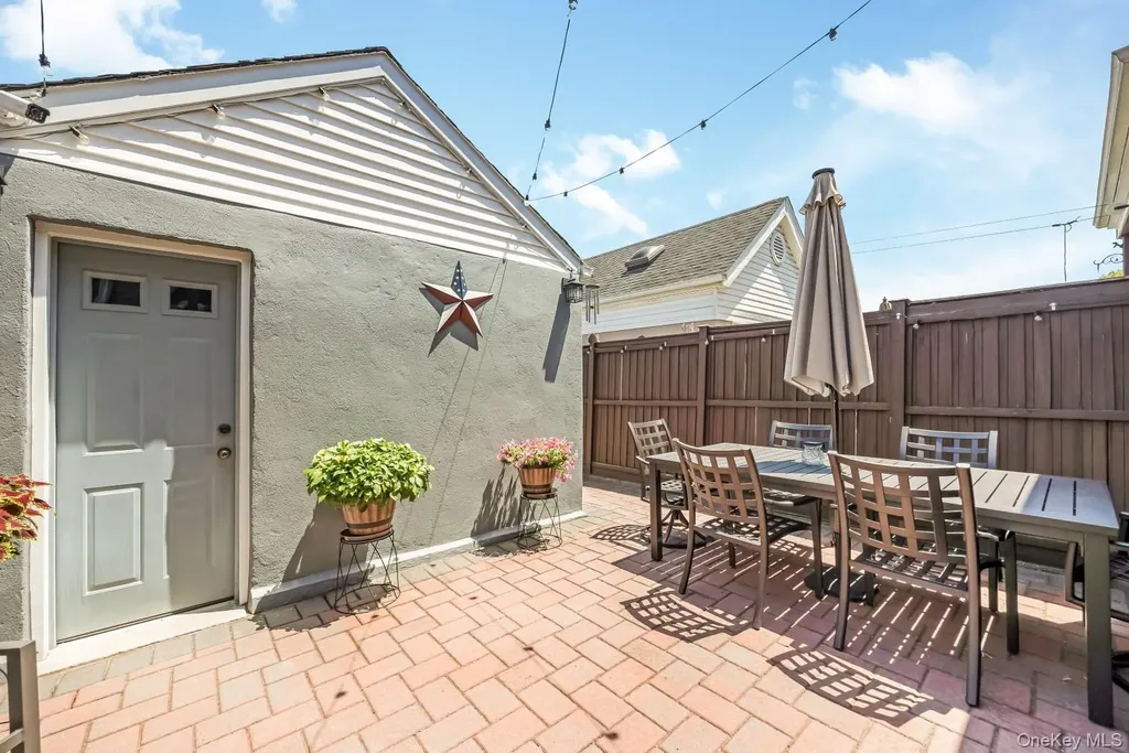 65-19 78th Street Middle Village NY 11379