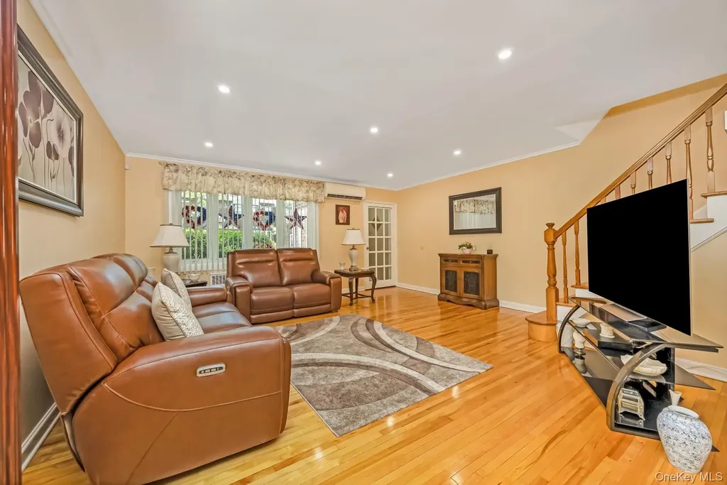 65-19 78th Street Middle Village NY 11379