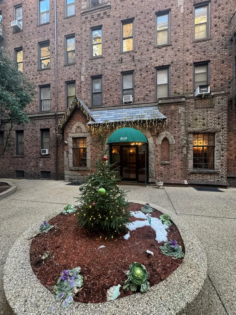 83-19 116th Street Kew Gardens NY 11415