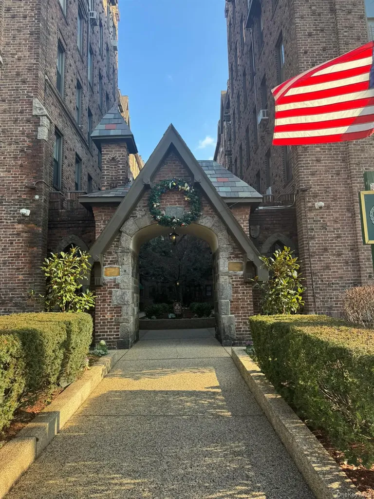 83-19 116th Street Kew Gardens NY 11415