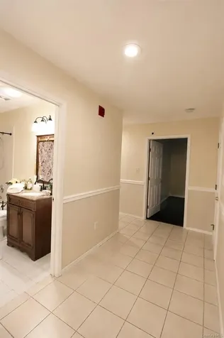 146 Farm House Court Manorville NY 11949