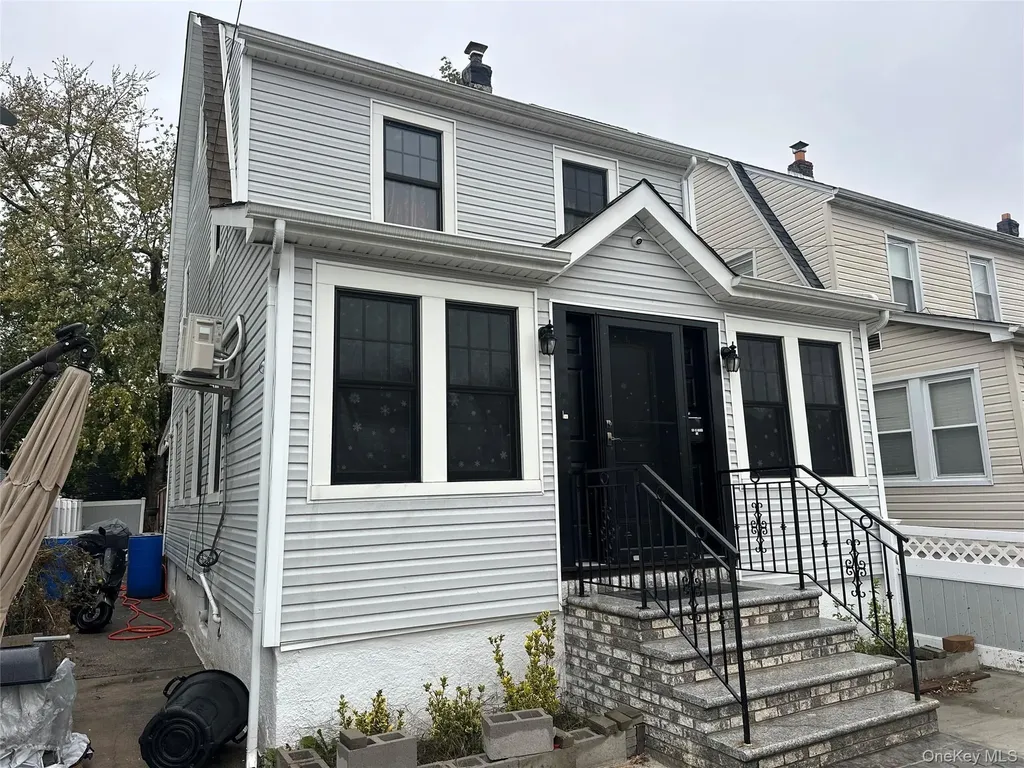 189-05 Mangin Avenue Saint Albans NY 11412