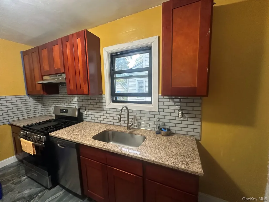 189-05 Mangin Avenue Saint Albans NY 11412