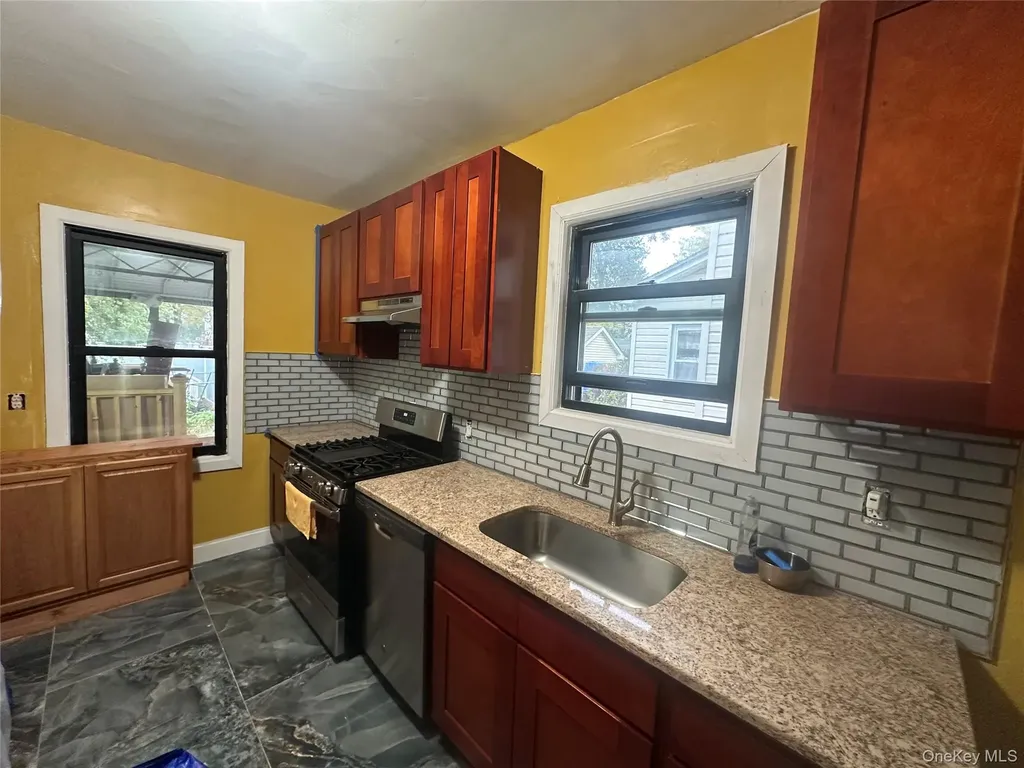 189-05 Mangin Avenue Saint Albans NY 11412