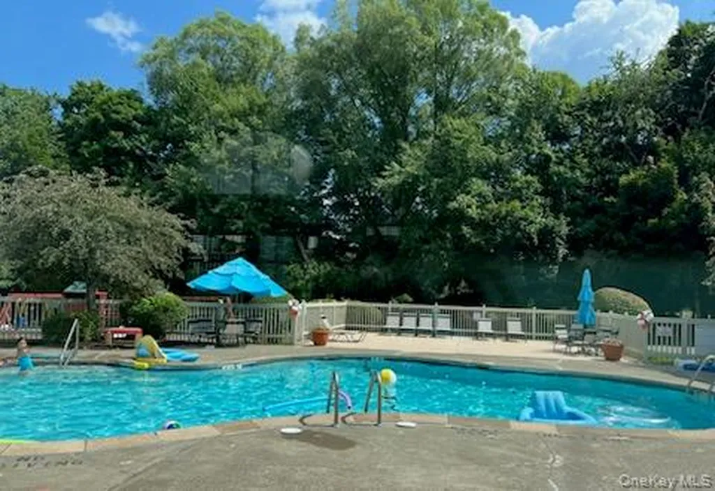 317 Cornwall Meadows Lane Patterson NY 12563