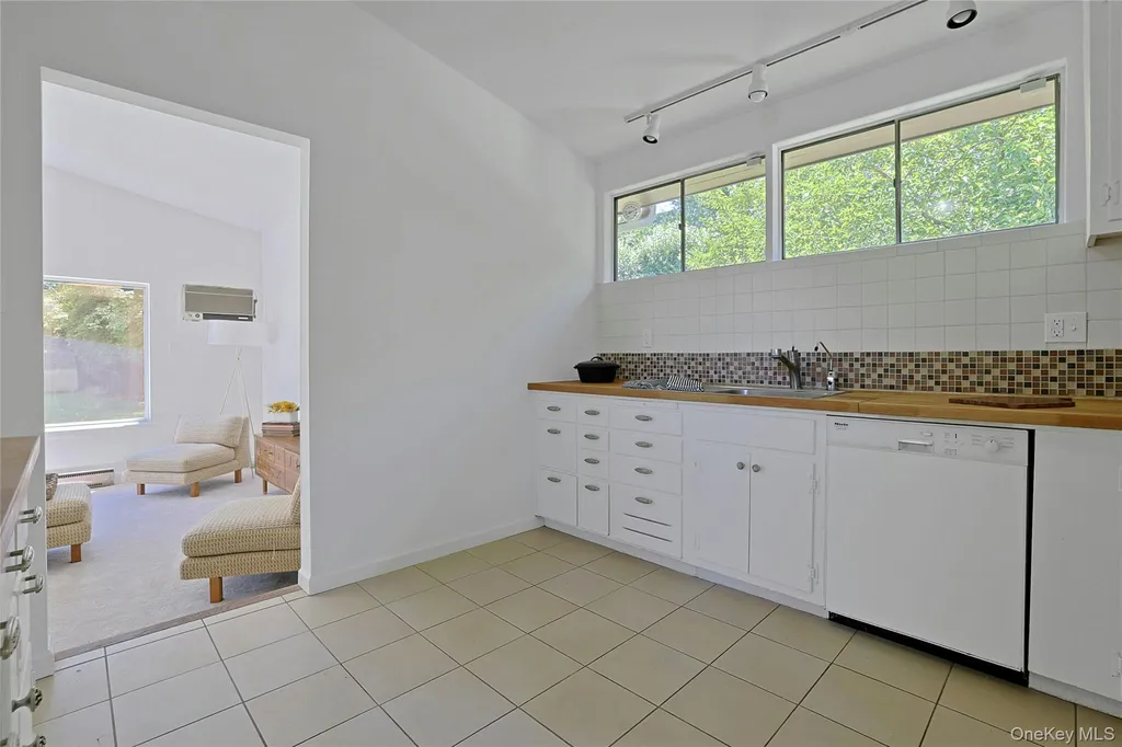 107 Larchdale Avenue Nyack NY 10960