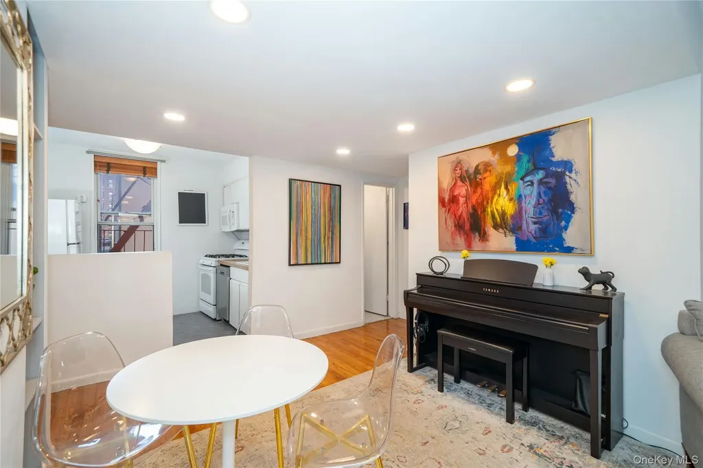 3185 Crescent Street Astoria NY 11106
