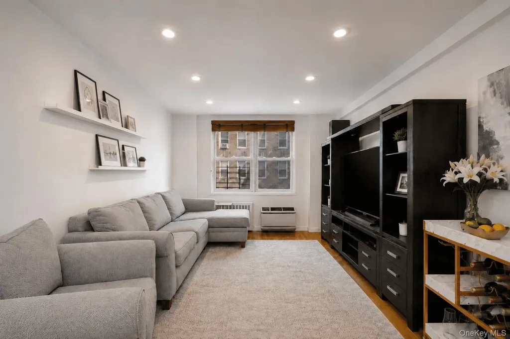 3185 Crescent Street Astoria NY 11106