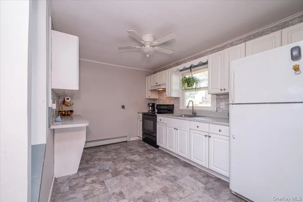 148 Saxton Street Patchogue NY 11772
