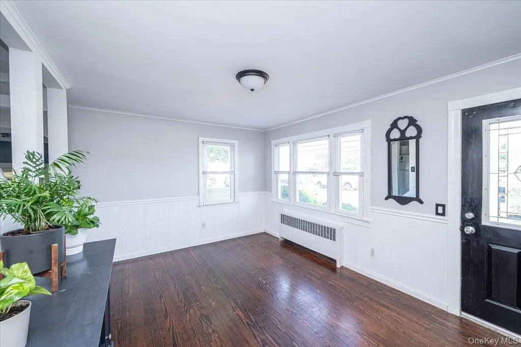 148 Saxton Street Patchogue NY 11772