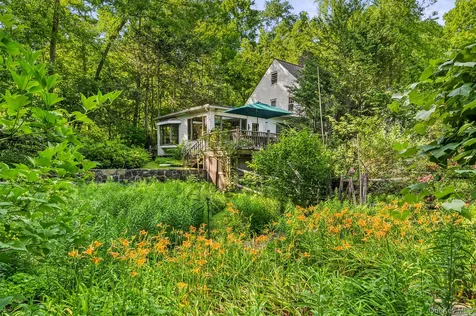 69 Montrose Station Road Montrose NY 10548