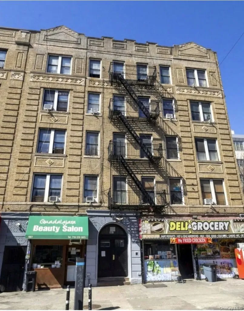 907 Southern Boulevard Bronx NY 10459