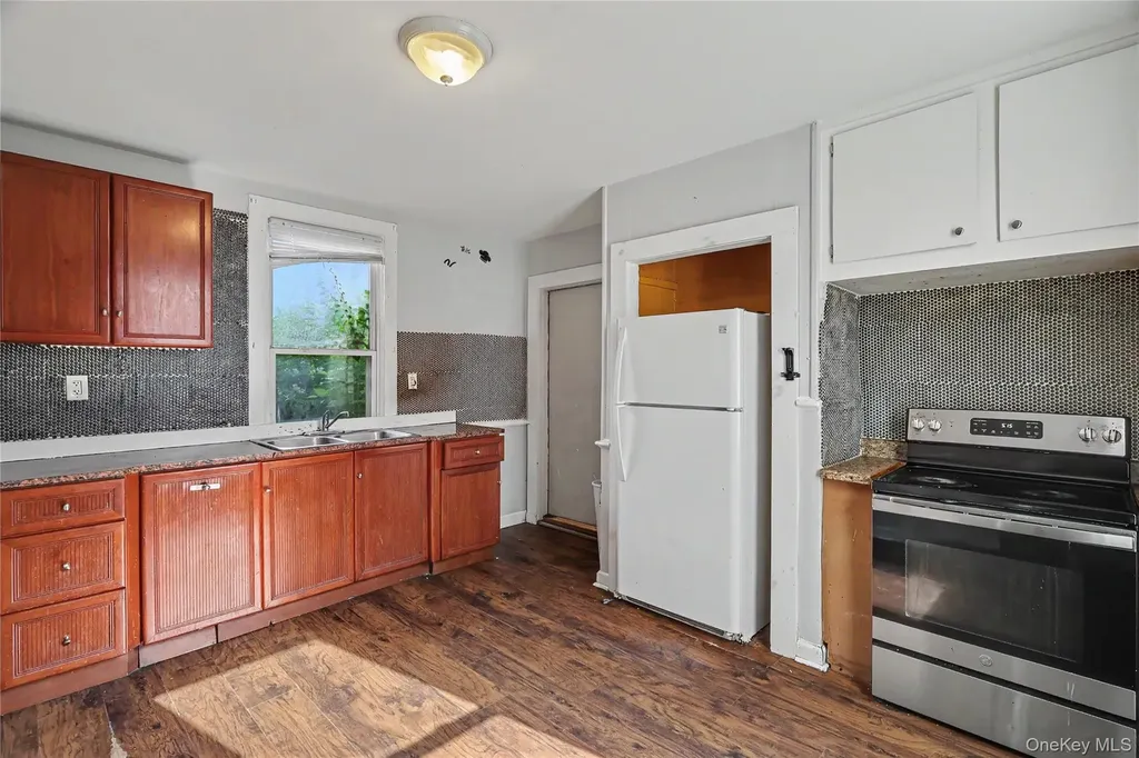 39 Spruce Street Poughkeepsie NY 12601