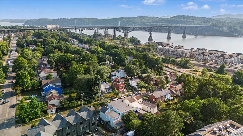 39 Spruce Street Poughkeepsie NY 12601