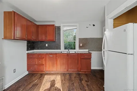 39 Spruce Street Poughkeepsie NY 12601
