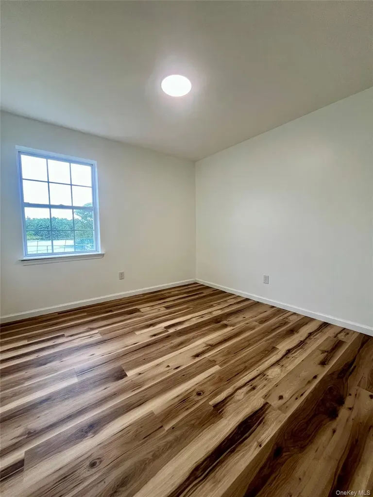 49 Woodlake Drive Middletown NY 10940