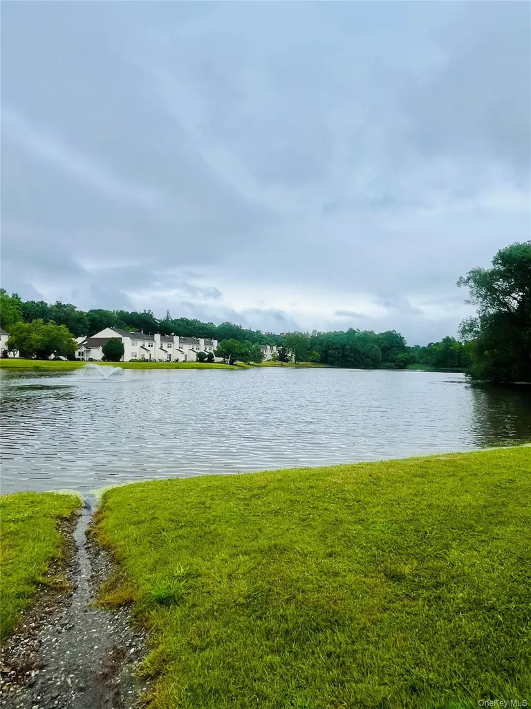 49 Woodlake Drive Middletown NY 10940