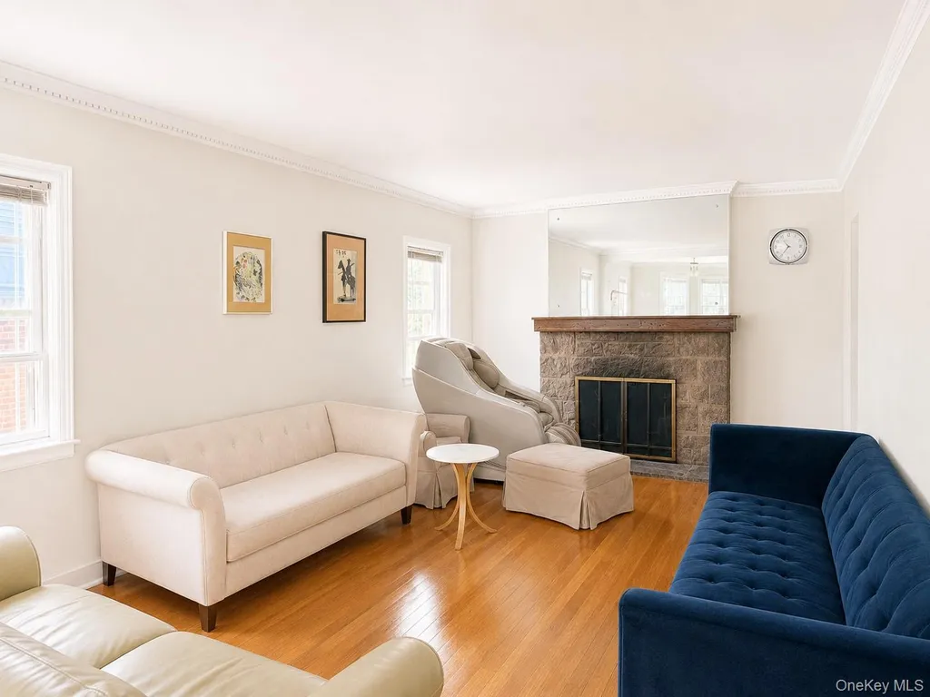 8018 217th Queens Village NY 11427