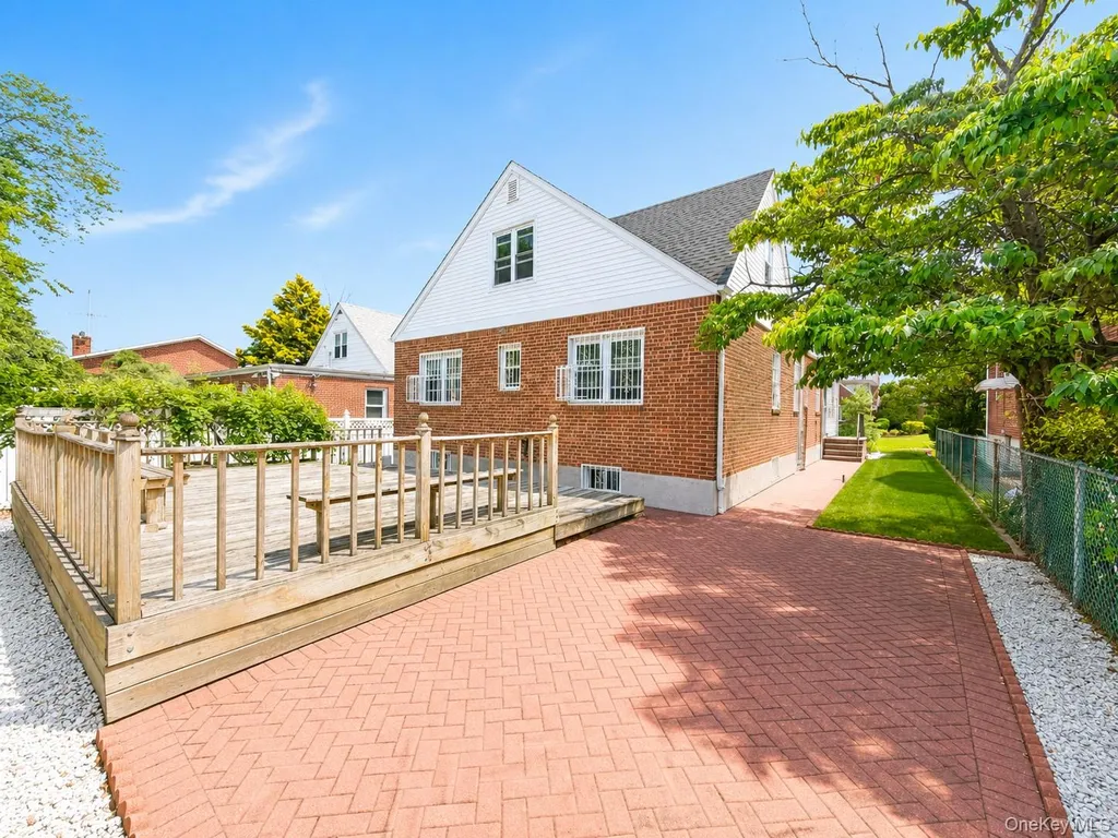 8018 217th Queens Village NY 11427