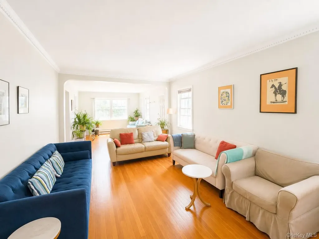 8018 217th Queens Village NY 11427