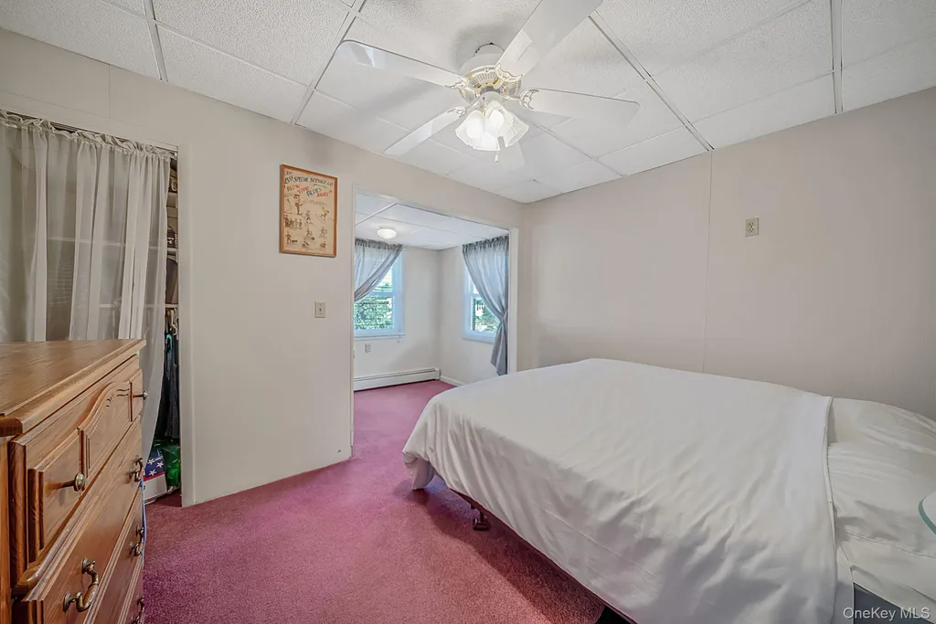 426 N 4th Street Lindenhurst NY 11757