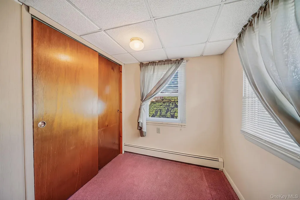 426 N 4th Street Lindenhurst NY 11757