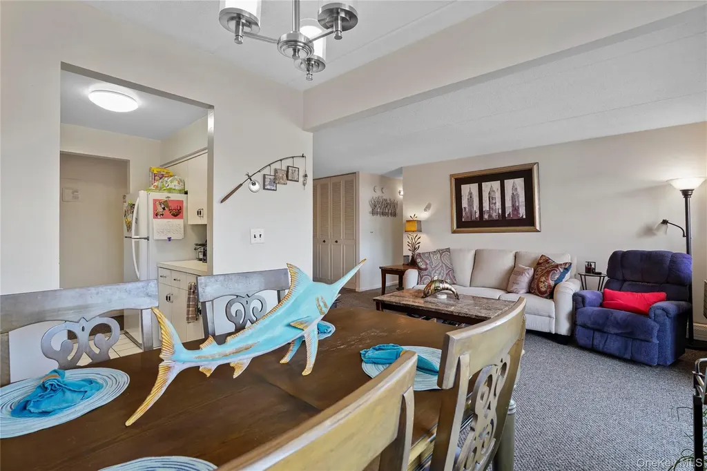71-49 Metropolitan Avenue Middle Village NY 11379