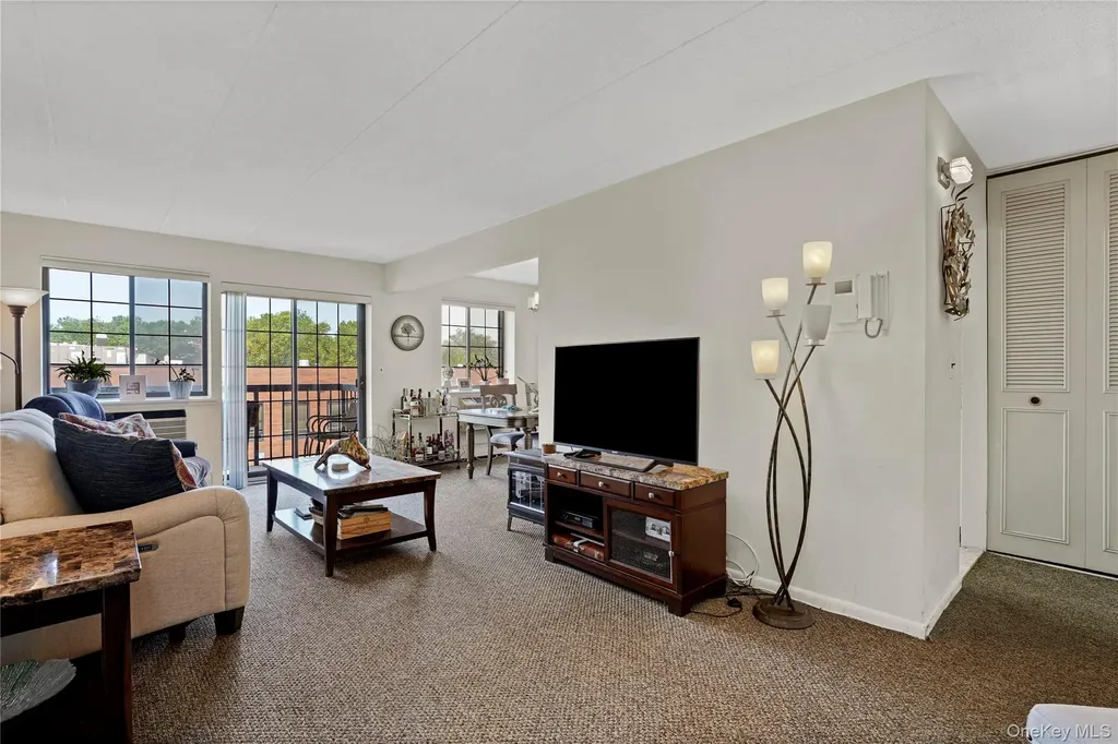 71-49 Metropolitan Avenue Middle Village NY 11379