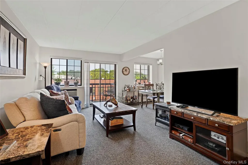 71-49 Metropolitan Avenue Middle Village NY 11379