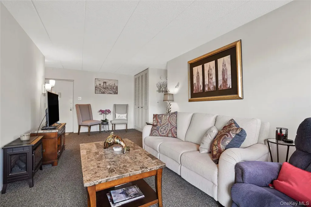 71-49 Metropolitan Avenue Middle Village NY 11379
