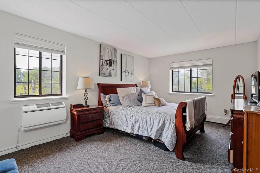 71-49 Metropolitan Avenue Middle Village NY 11379