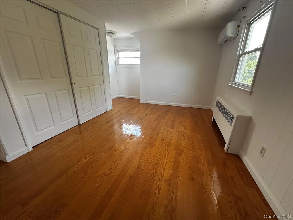 61 Friendly Road Hicksville NY 11801
