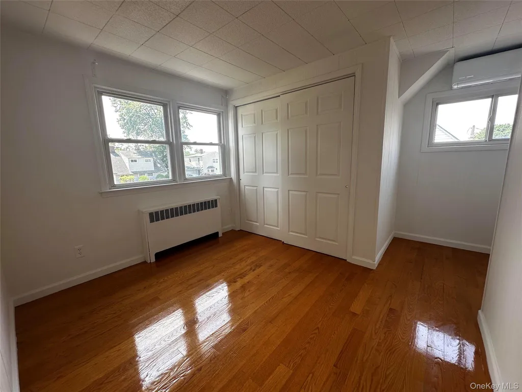 61 Friendly Road Hicksville NY 11801