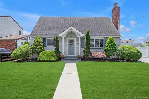 63 Lincoln Boulevard Bethpage NY 11714